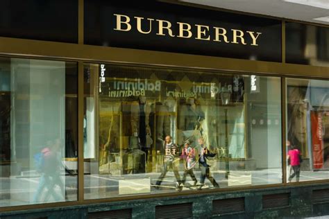 does burberry have boxing day sales|Burberry discount code.